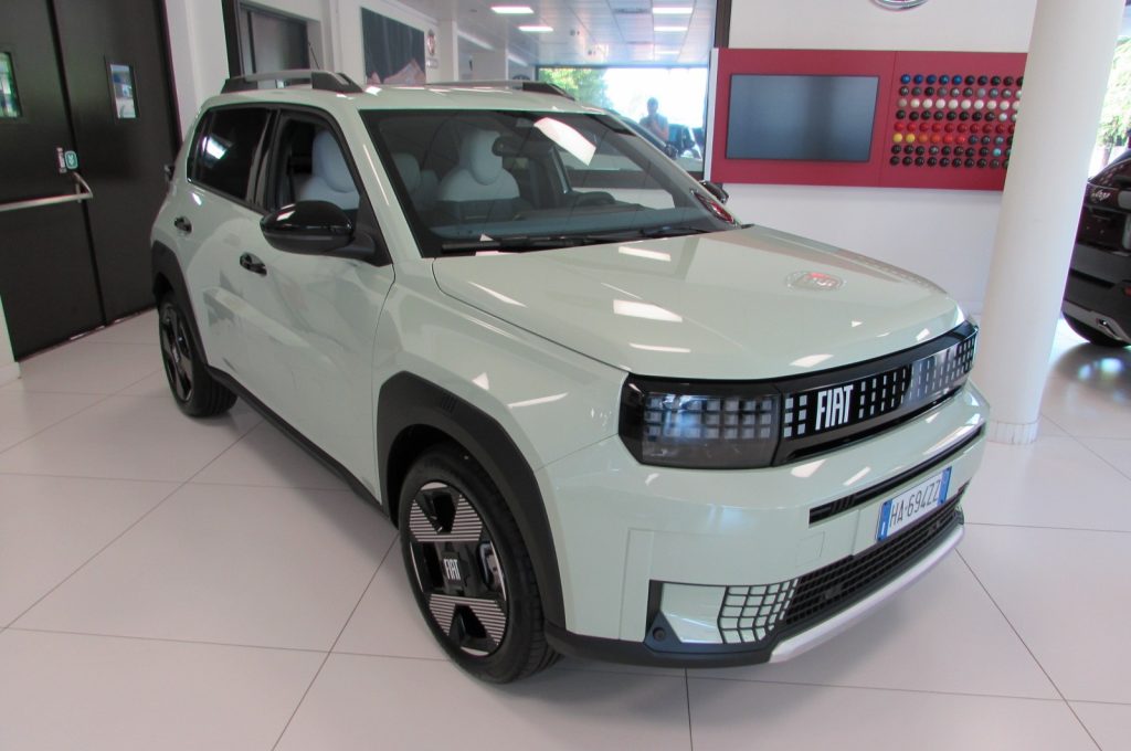 FIAT Grande Panda 1.2 Hybrid 110 CV S&S La Prima - 3