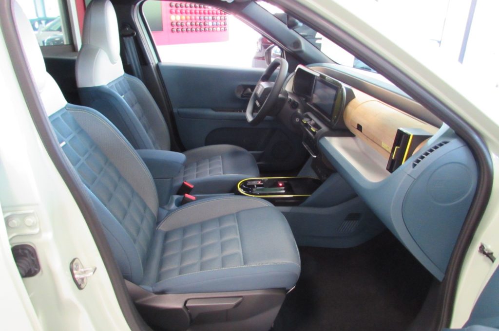 FIAT Grande Panda 1.2 Hybrid 110 CV S&S La Prima - 15