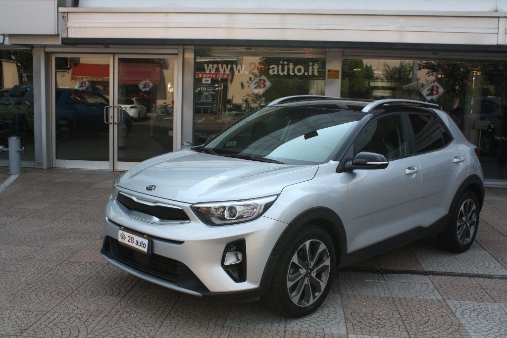 2B Auto ||| KIA Stonic 1.0 T-GDi 120 CV Style in vendita a Nova Milanese