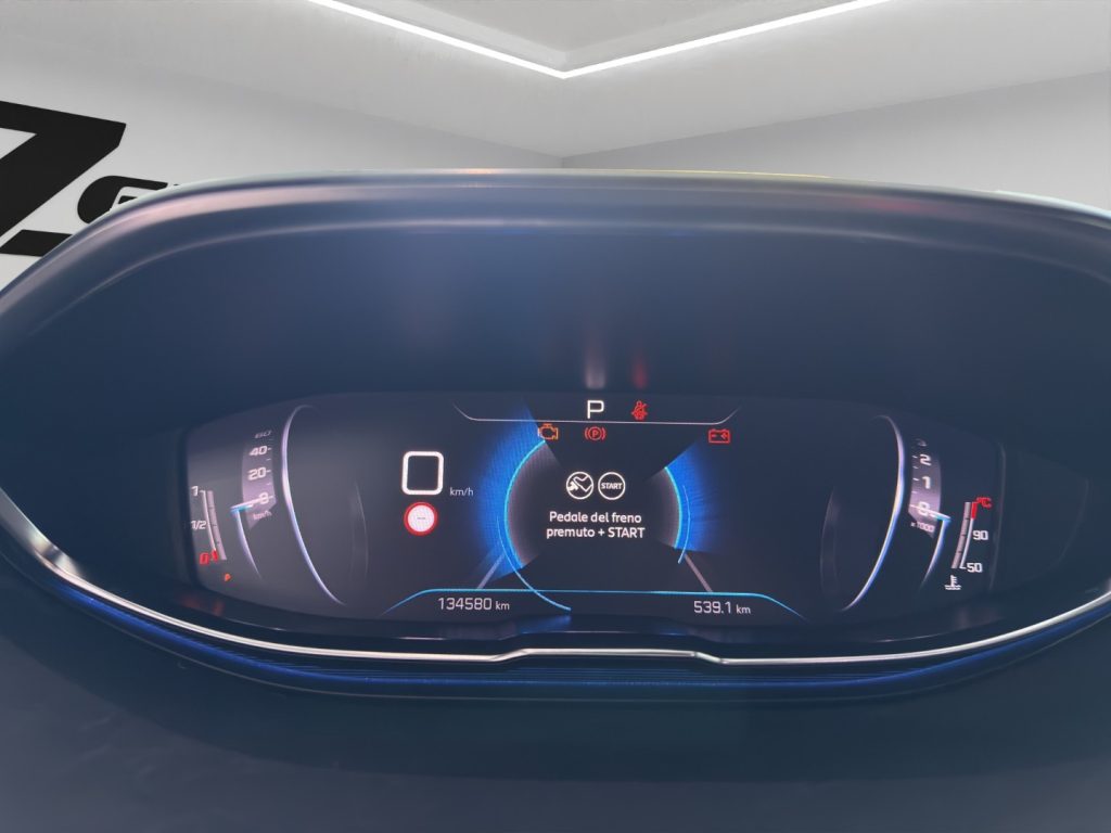 PEUGEOT 3008 BlueHDi 130 S&S EAT8 GT - 11