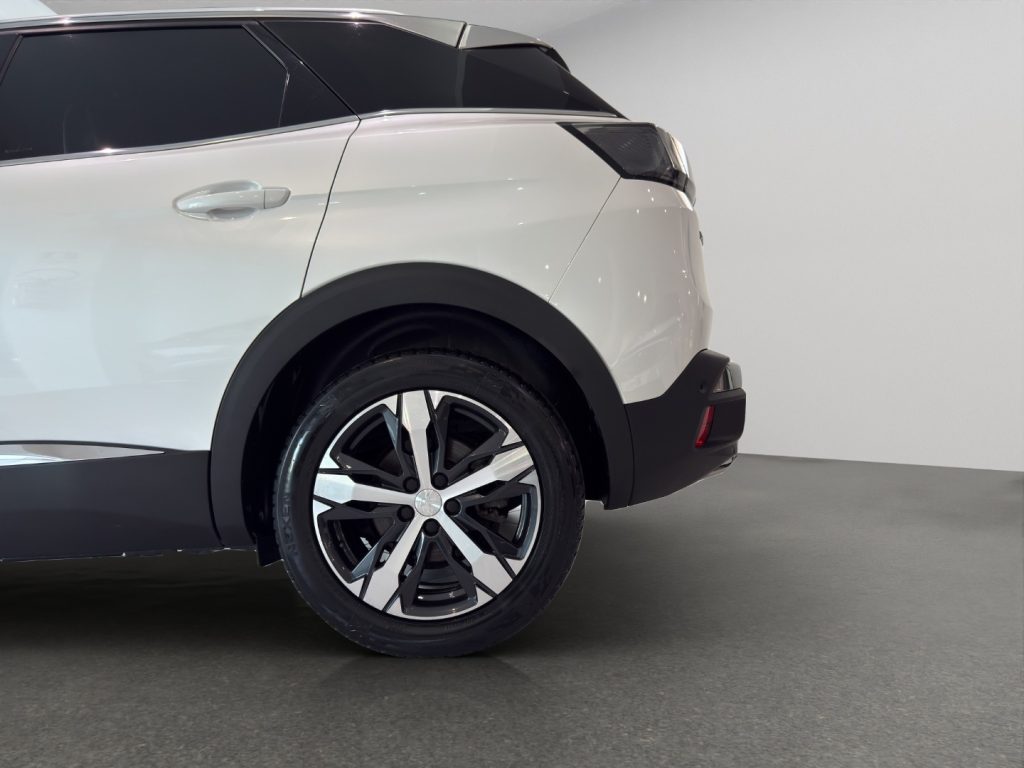 PEUGEOT 3008 BlueHDi 130 S&S EAT8 GT - 24