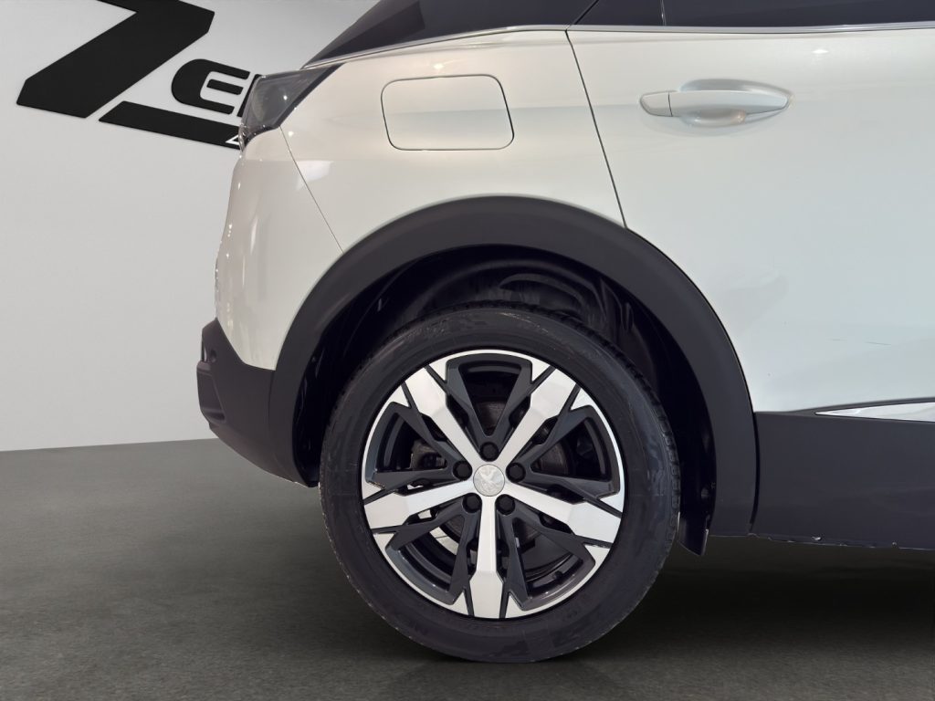 PEUGEOT 3008 BlueHDi 130 S&S EAT8 GT - 25