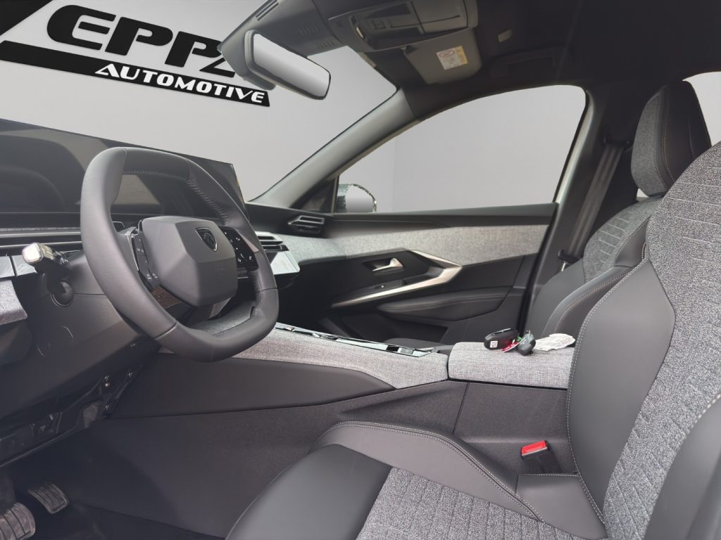 PEUGEOT 3008 Hybrid 136 e-DCS6 GT - 9