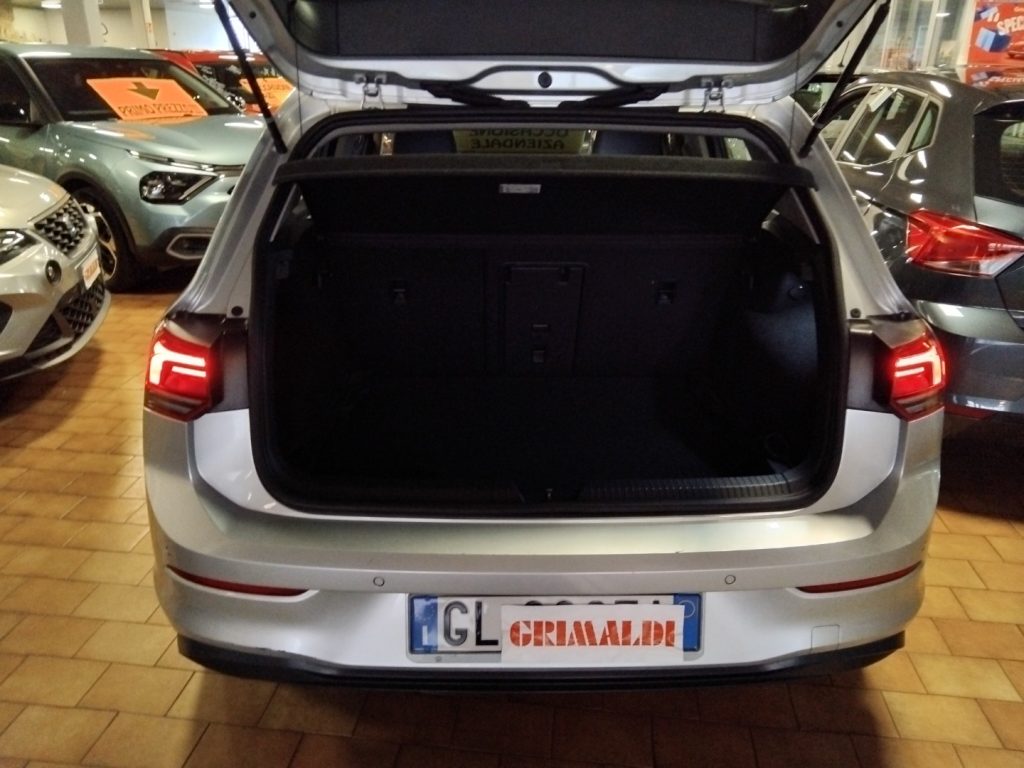 VOLKSWAGEN Golf 1.0 eTSI EVO Life DSG 17 MHEV - 9