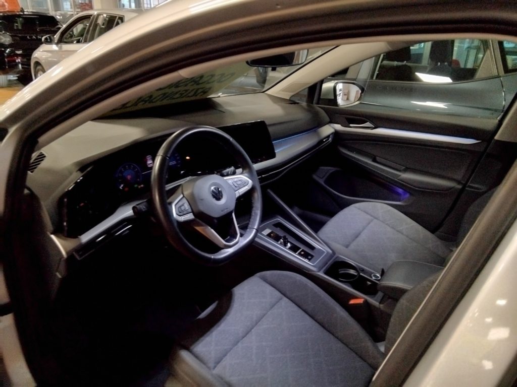 VOLKSWAGEN Golf 1.0 eTSI EVO Life DSG 17 MHEV - 14