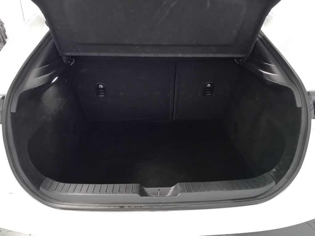 Clicca per ingrandire CX-30 - 2.0L e-Skyactiv-G M Hybrid 2WD Evolve