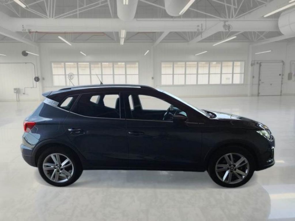 SEAT Arona 1.0 TGI FR - 4