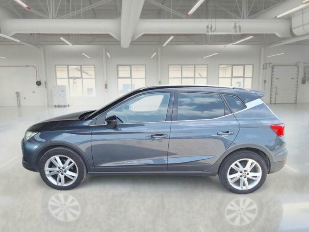 SEAT Arona 1.0 TGI FR - 5