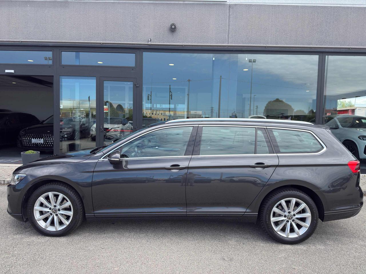 Clicca per ingrandire Passat Variant - 2.0 TDI SCR 122 CV EVO DSG Business