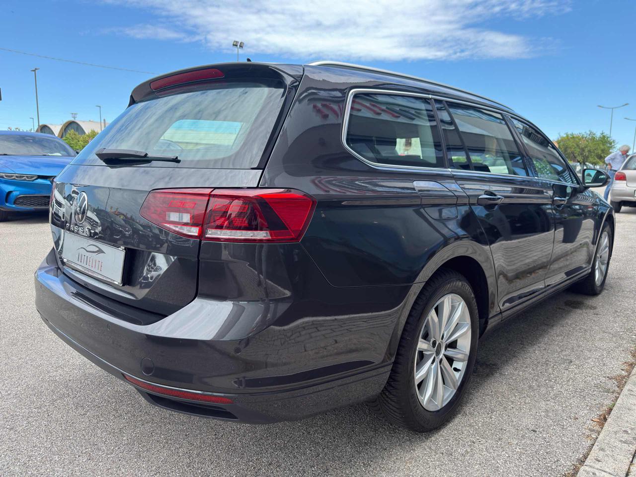 Clicca per ingrandire Passat Variant - 2.0 TDI SCR 122 CV EVO DSG Business