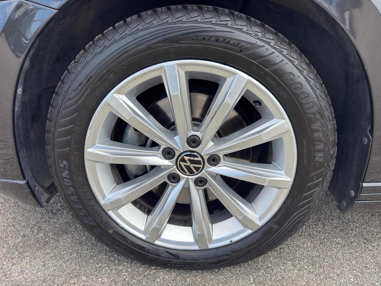 Clicca per ingrandire Passat Variant - 2.0 TDI SCR 122 CV EVO DSG Business