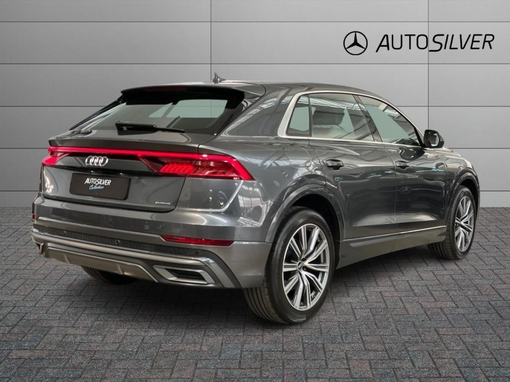 AUDI Q8 55 TFSI quattro tiptronic - 2