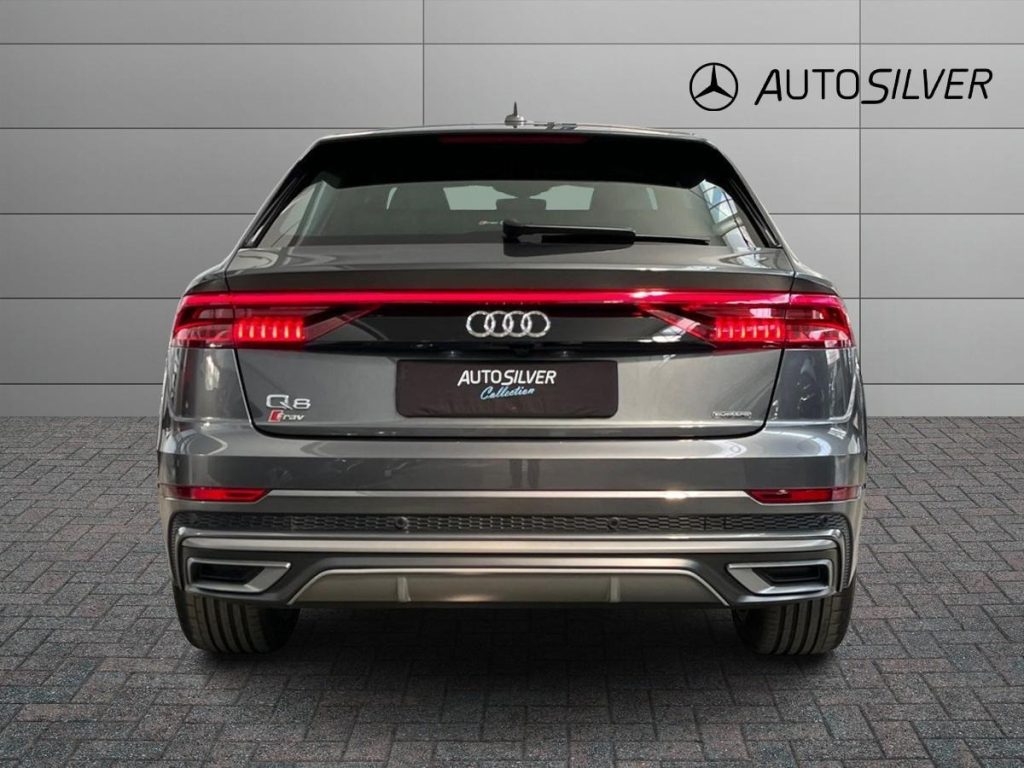 AUDI Q8 55 TFSI quattro tiptronic - 4