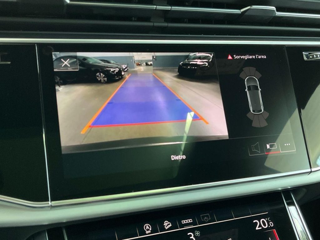 AUDI Q8 55 TFSI quattro tiptronic - 12