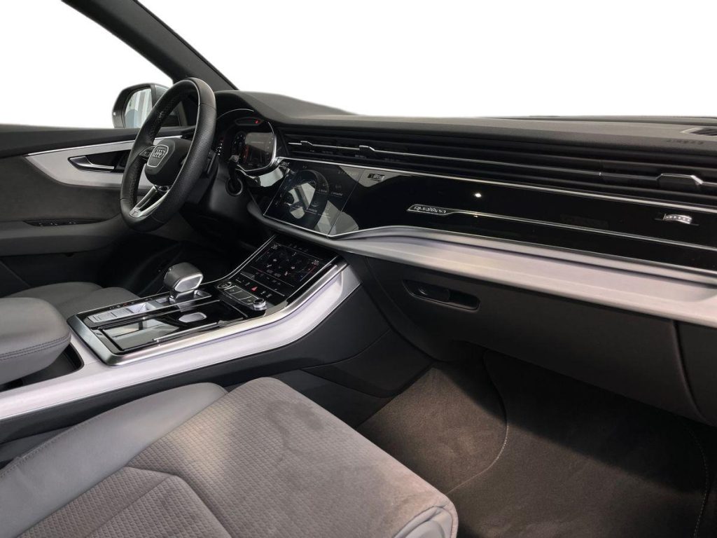 AUDI Q8 55 TFSI quattro tiptronic - 16