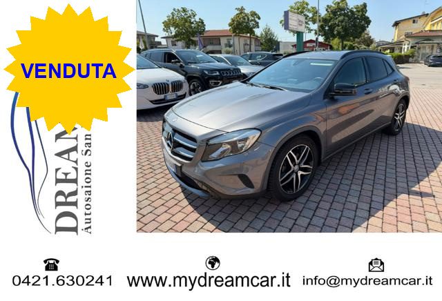 MERCEDES-BENZ GLA 200 Grigio metallizzato