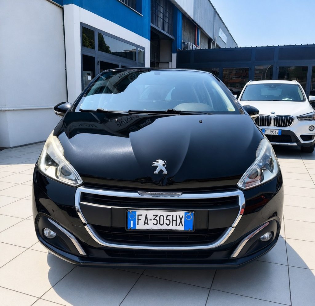 PEUGEOT 208 1° serie PureTech 82 5 porte Allure Unico Propr. - 2