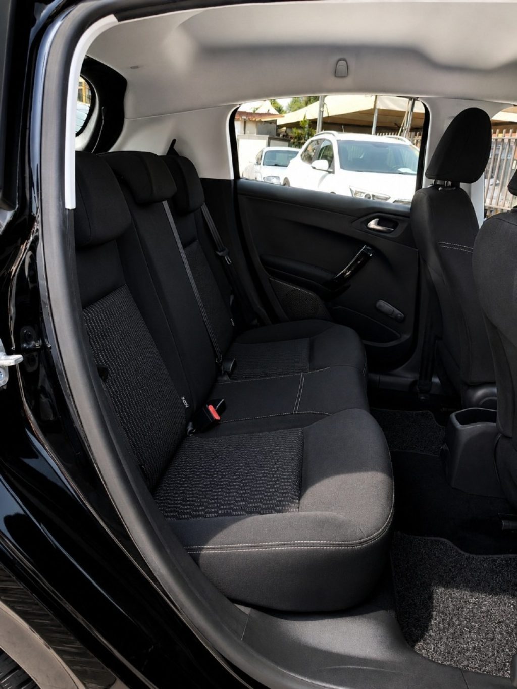 PEUGEOT 208 1° serie PureTech 82 5 porte Allure Unico Propr. - 15