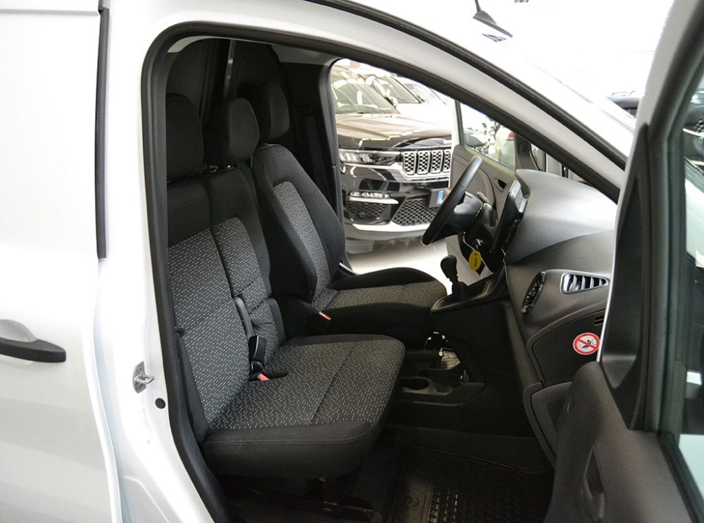 MERCEDES-BENZ Citan 1.5 110 CDI Furgone Extralong Pari Al Nuovo - 4