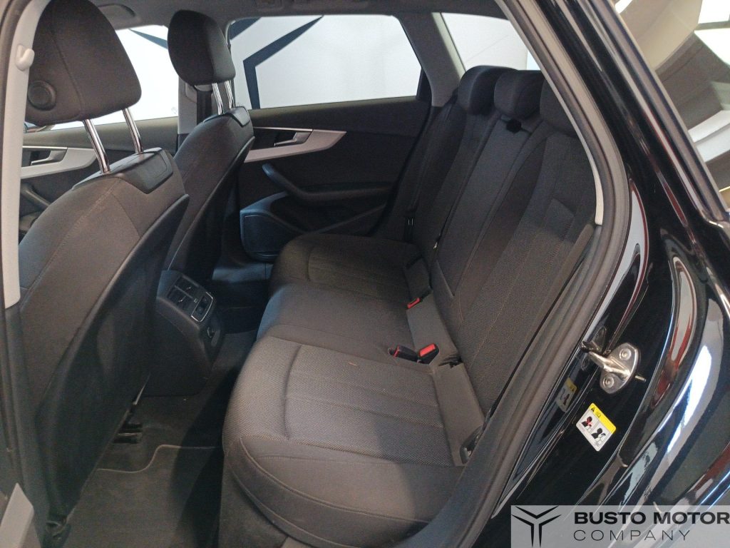 AUDI A4 A4 Avant 35 2.0 tdi mhev Business 163cv s-tronic - 9
