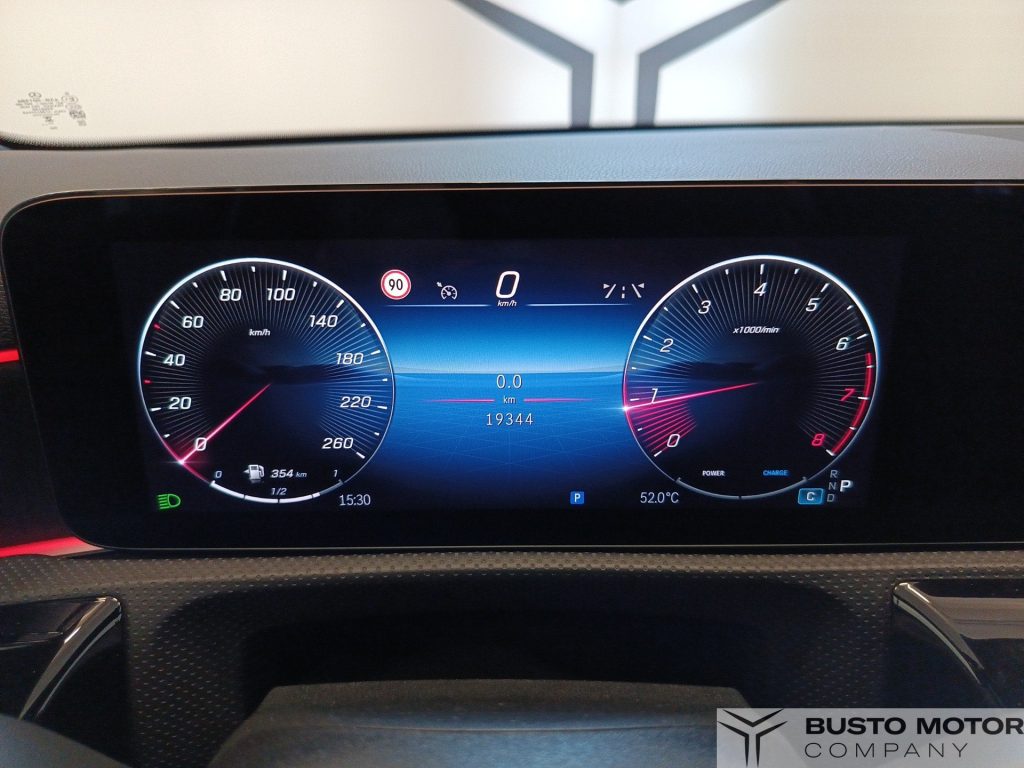 MERCEDES-BENZ A 180 A 180 AMG Line Advanced auto - 12