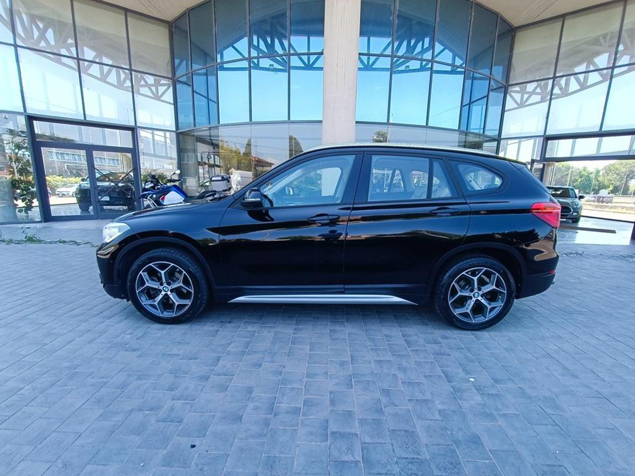BMW X1 sDrive18d xLine - 19