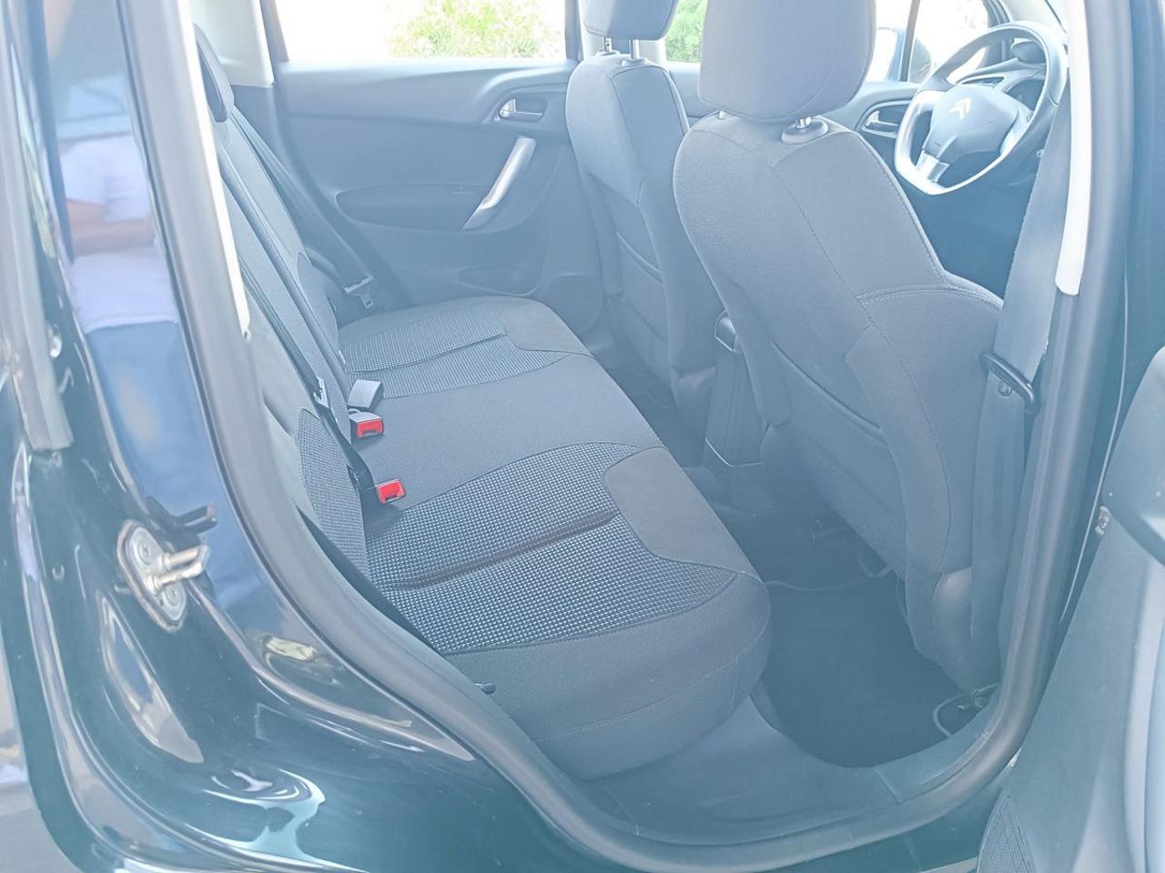 CITROEN C3 1.4 HDi 70 Exclusive - 13