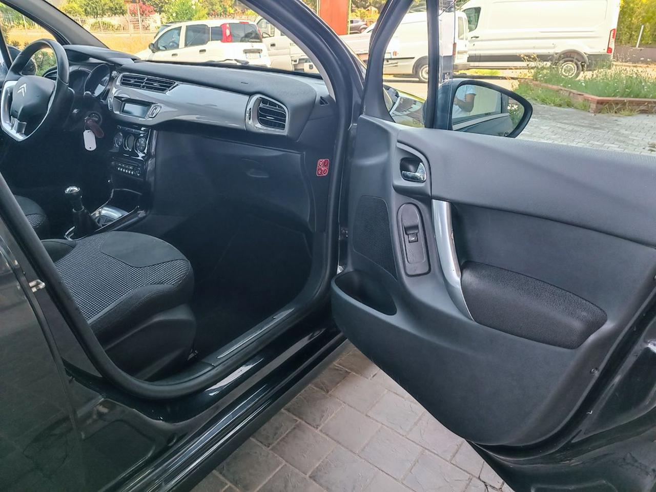 CITROEN C3 1.4 HDi 70 Exclusive - 17