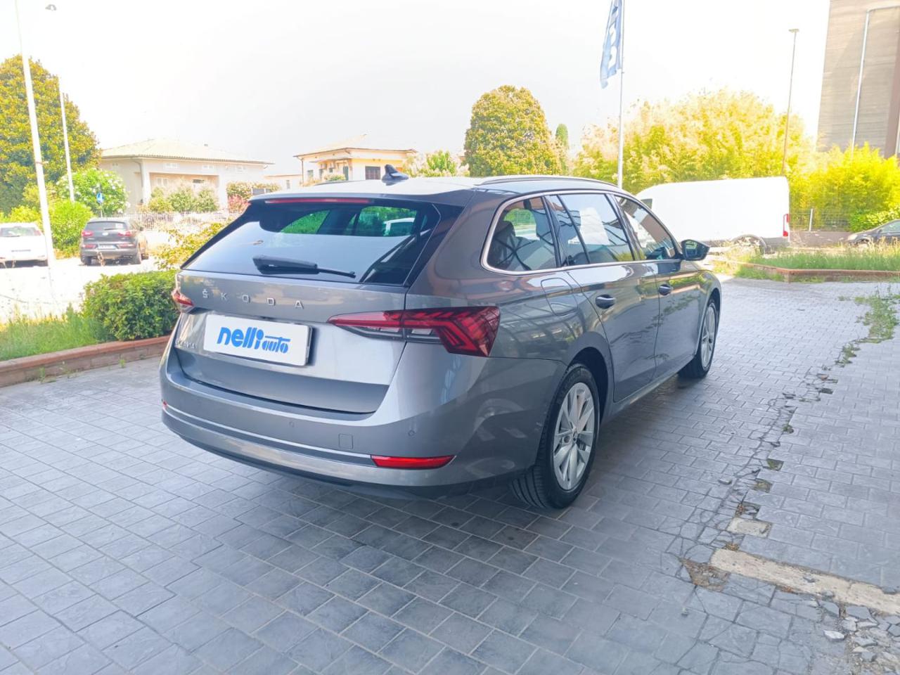 SKODA Octavia 2.0 TDI EVO SCR 150 CV DSG Wagon Style - 6