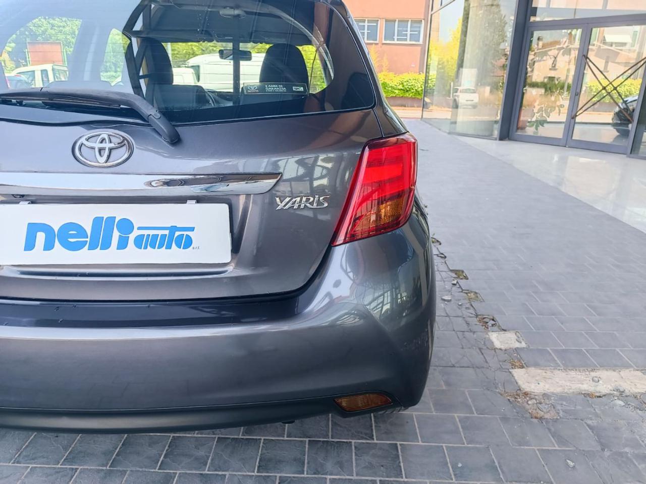TOYOTA Yaris 1.0 5 porte Active - 2