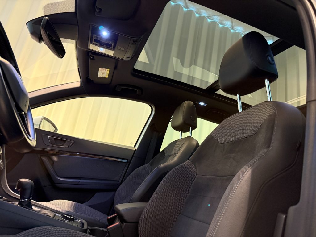SEAT Ateca 2.0 TDI 4DRIVE DSG XCELLENCE 360° Pano Park Assist - 6