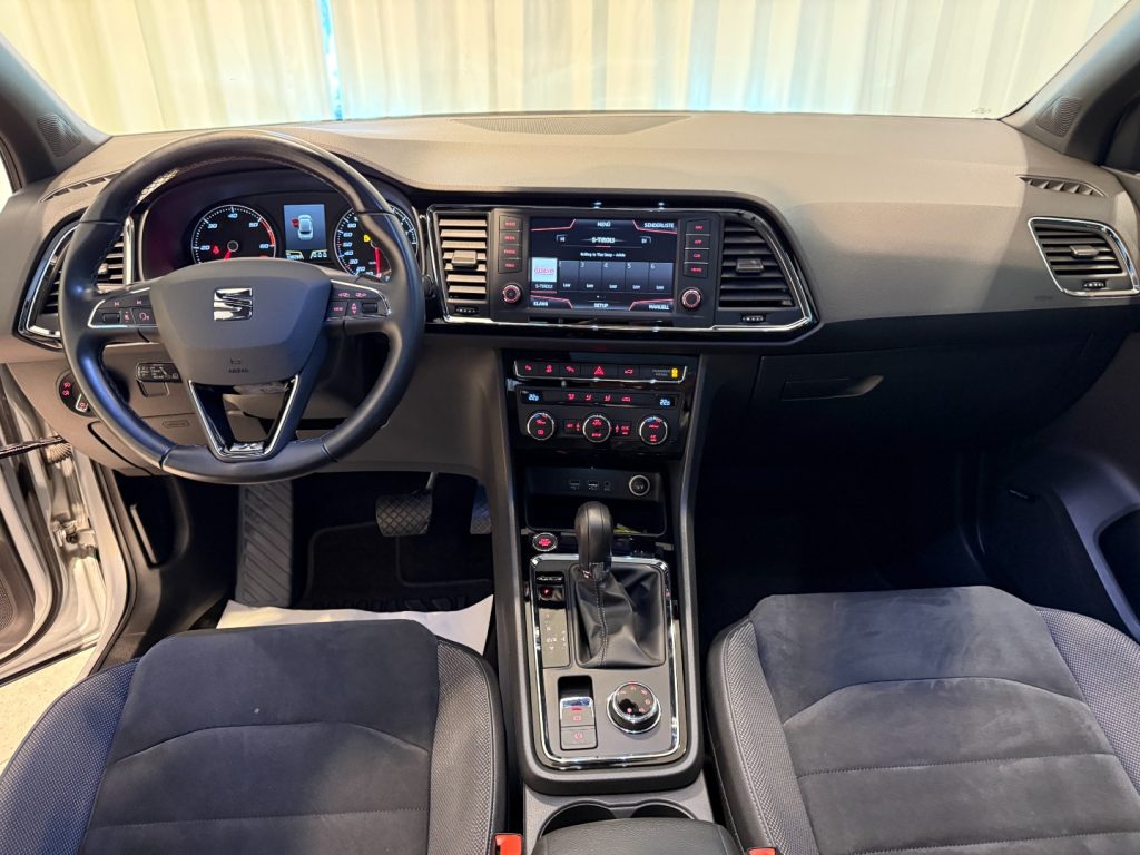 SEAT Ateca 2.0 TDI 4DRIVE DSG XCELLENCE 360° Pano Park Assist - 10