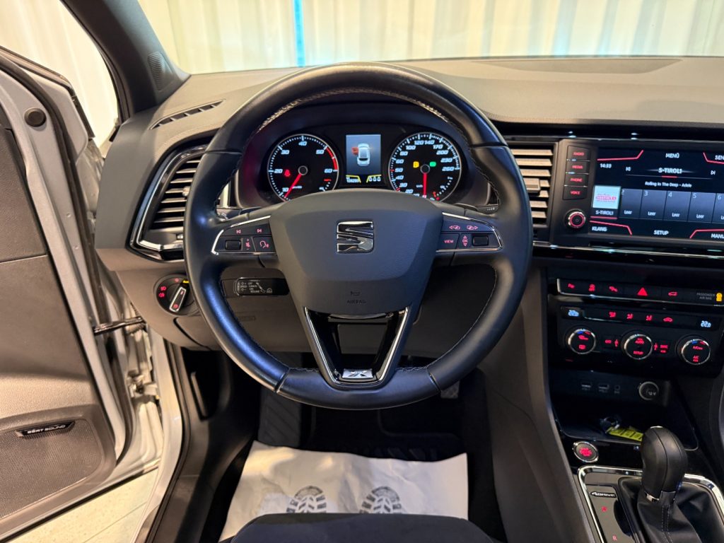 SEAT Ateca 2.0 TDI 4DRIVE DSG XCELLENCE 360° Pano Park Assist - 11