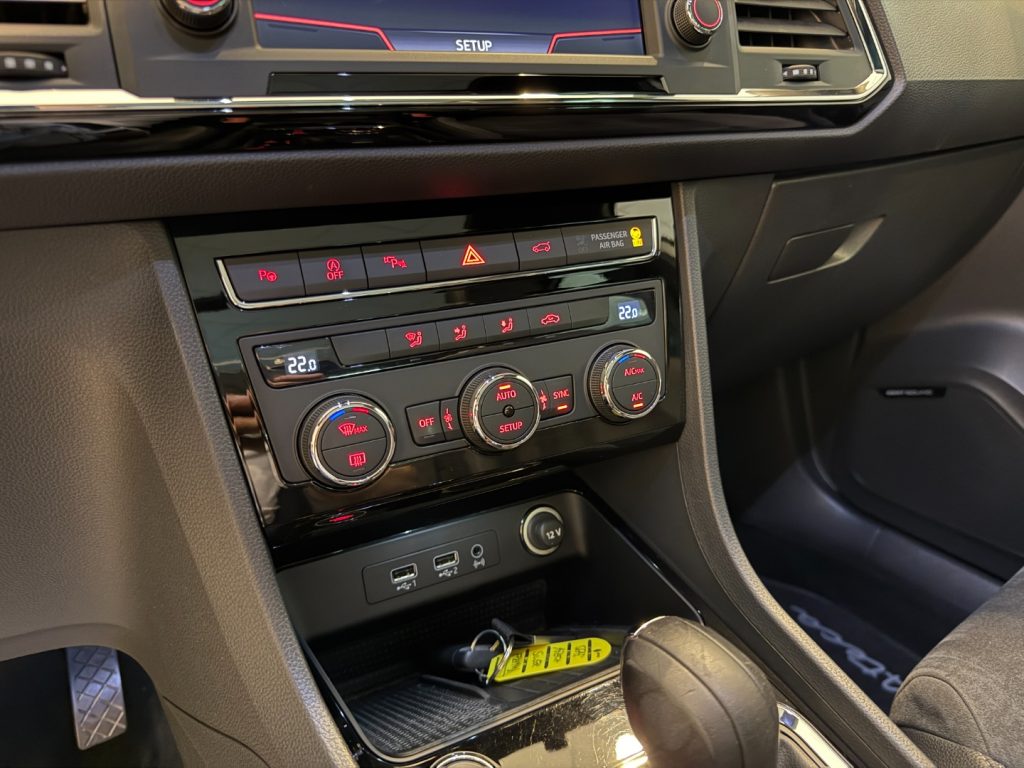 SEAT Ateca 2.0 TDI 4DRIVE DSG XCELLENCE 360° Pano Park Assist - 20