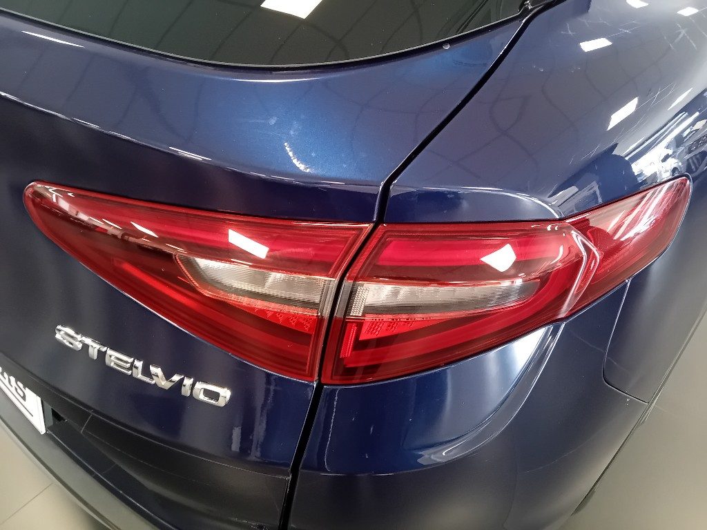 Clicca per ingrandire Stelvio - 2.2 Turbodiesel 160 CV AT8 Business