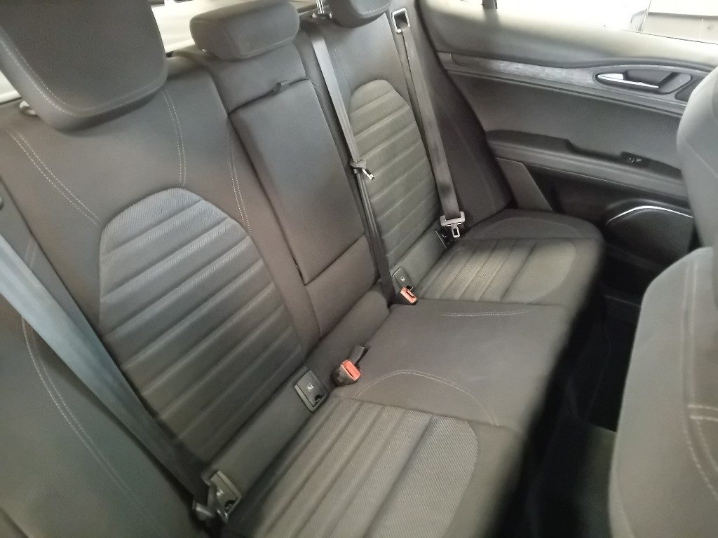 Clicca per ingrandire Stelvio - 2.2 Turbodiesel 160 CV AT8 Business