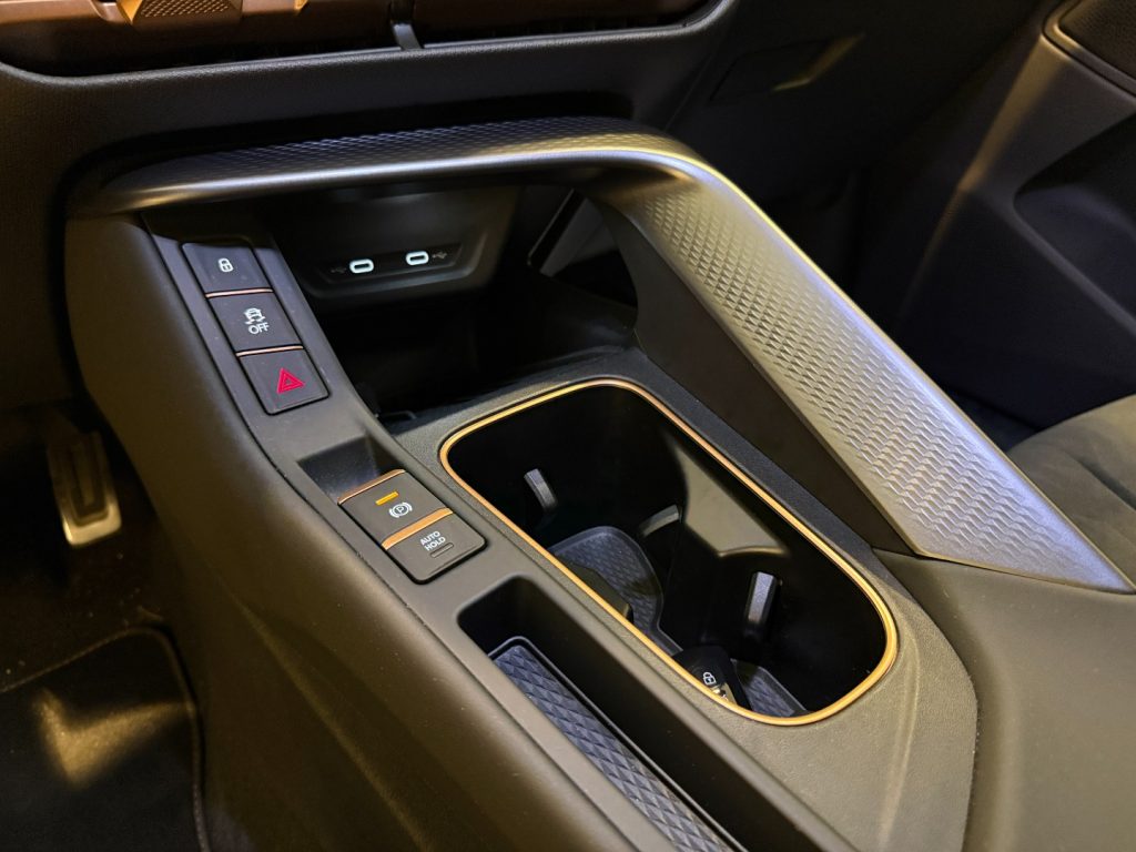 CUPRA Terramar 1.5 e-Hybrid DSG Impulse PHEV Pano Sennheiser 20 - 18