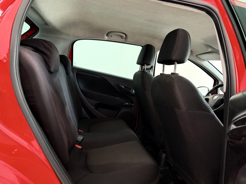 FIAT Punto 1.2 8V 5 porte Lounge - 7