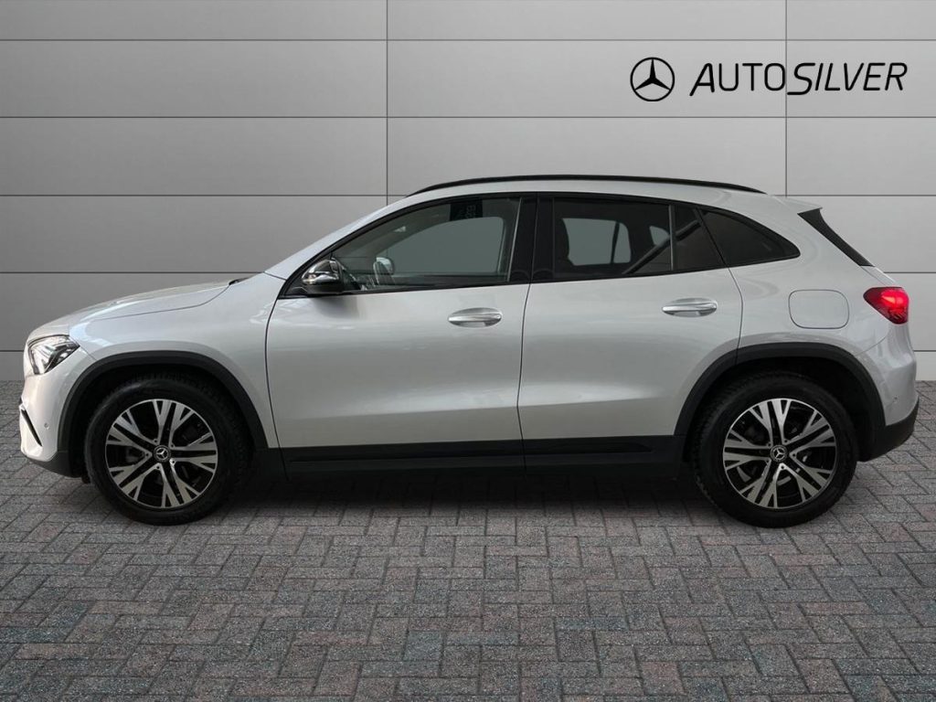 MERCEDES-BENZ GLA 200 d Automatic Progressive Advanced Plus - 5