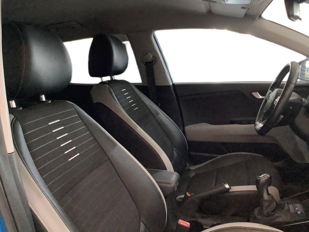 KIA Stonic 1.0 T-GDi 100 CV MHEV MT Black Edition - 10