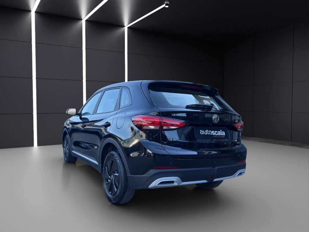 MG ZS 1.5 Standard Ice - 3
