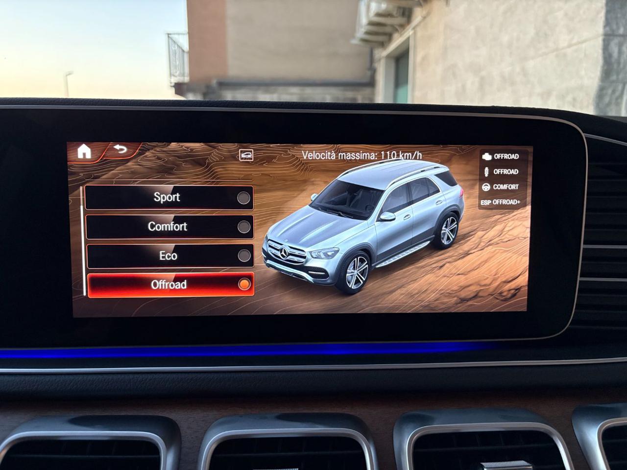 MERCEDES-BENZ GLE 400 d 4Matic Premium Plus 7 POSTI-TETTO APR/PAN - 36