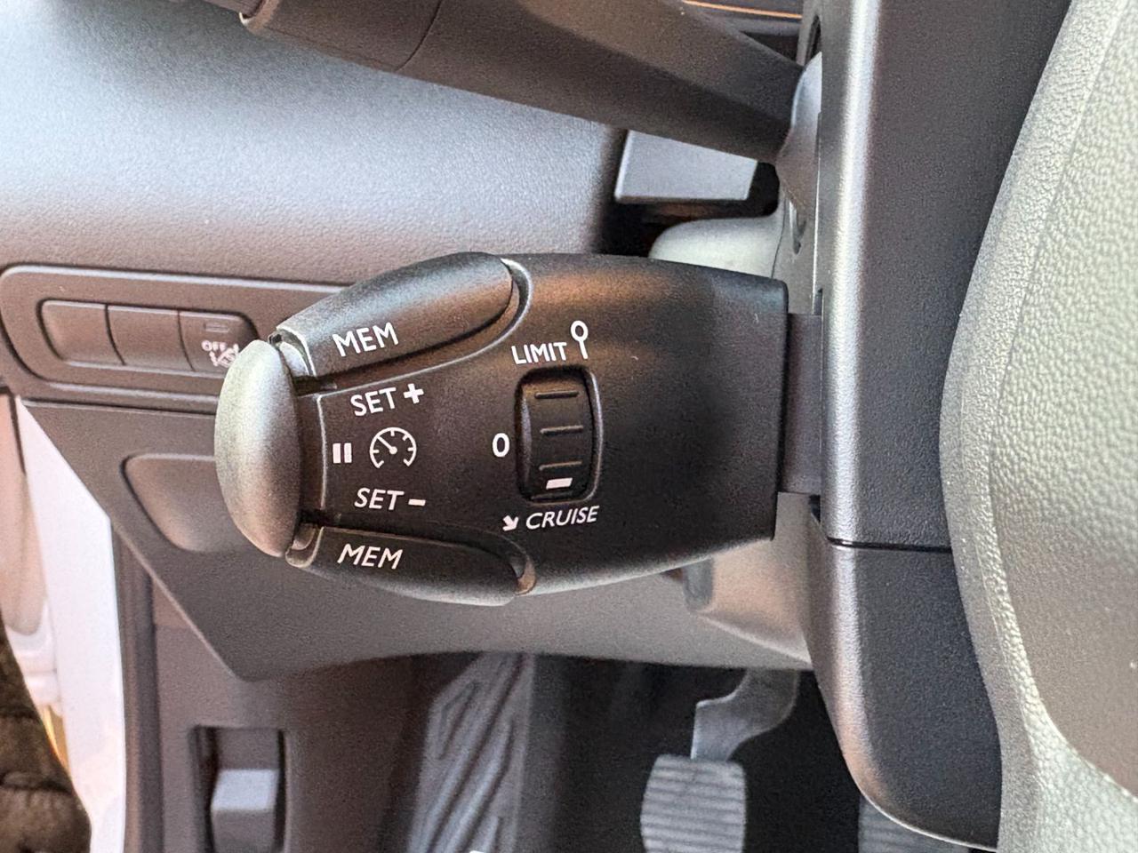 CITROEN C3 Aircross 1.5 bluehdi Shine Pack s&s 110cv - 18