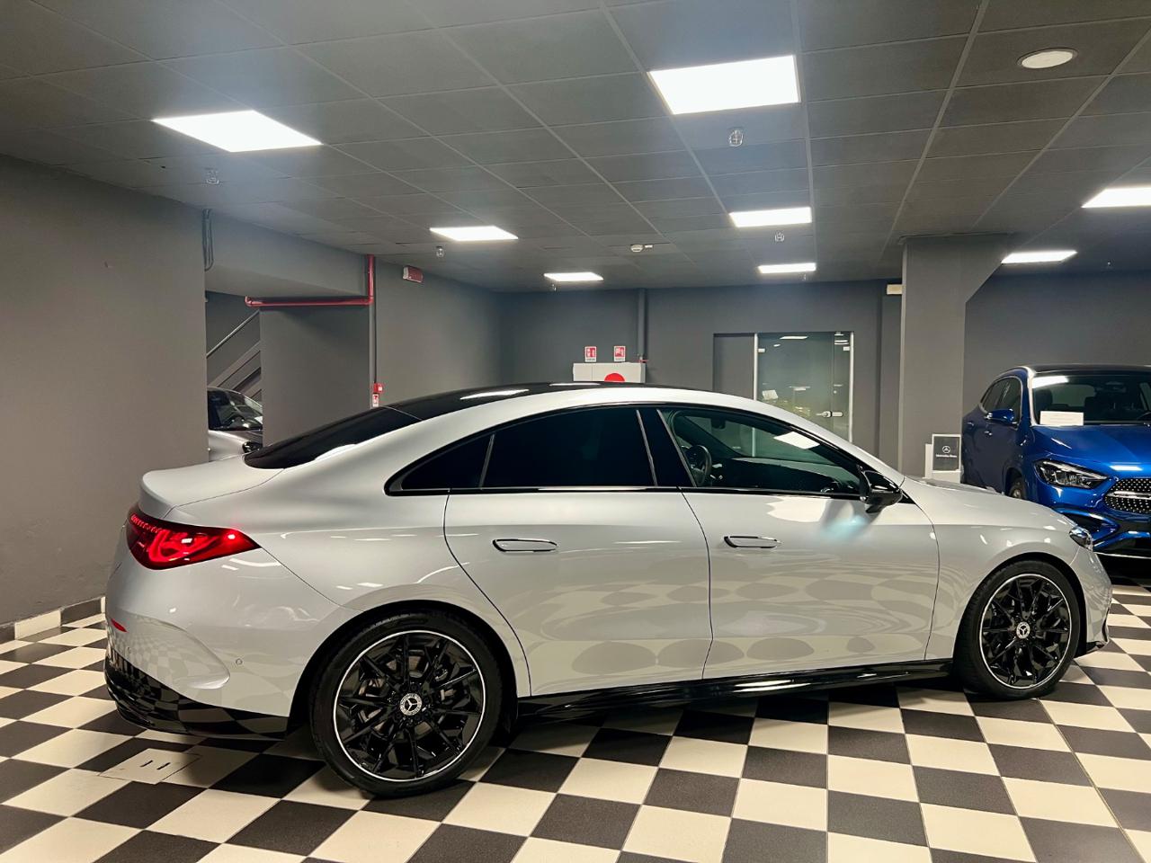 MERCEDES-BENZ CLA 200 4Matic Premium - 5