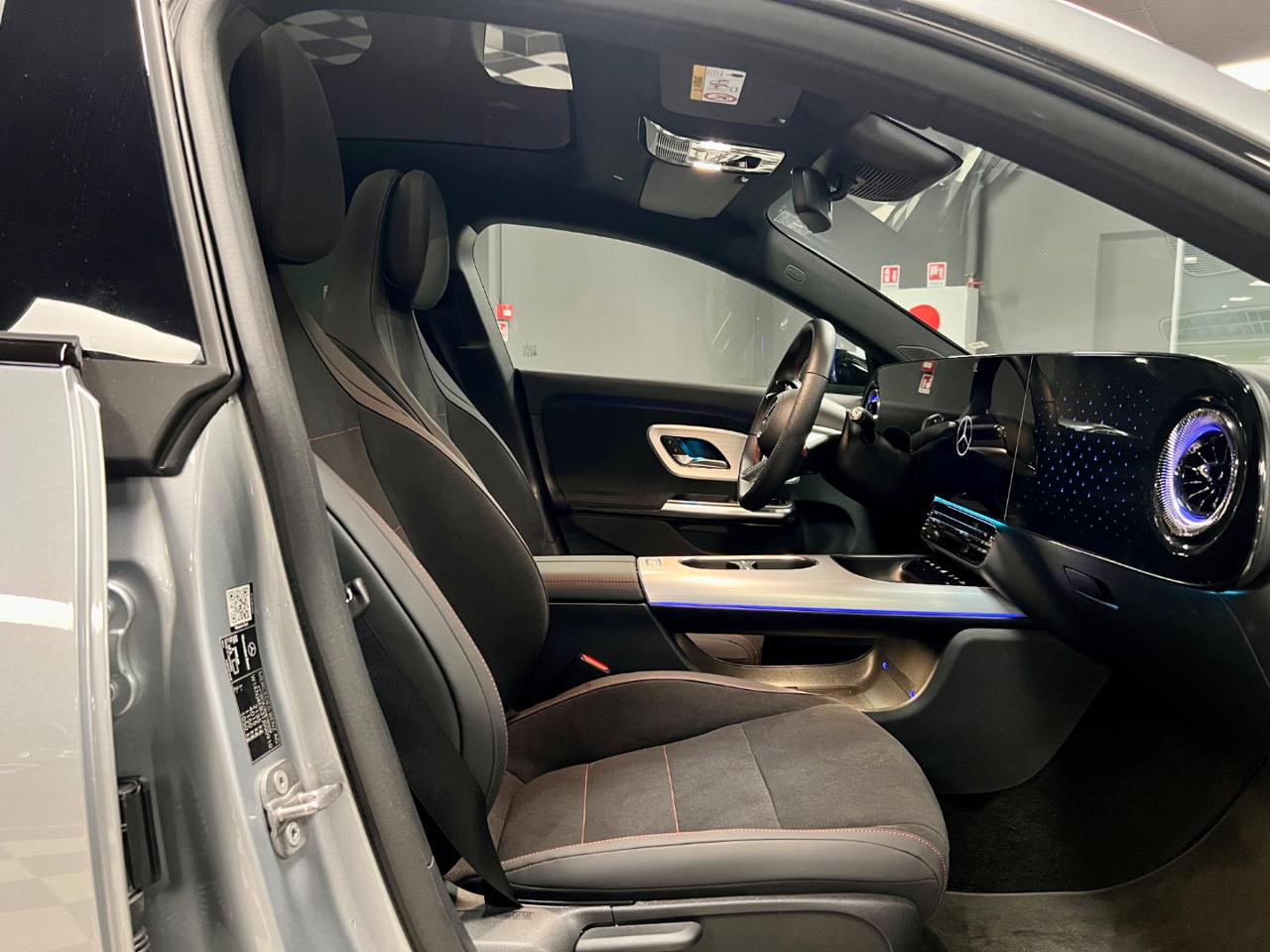 MERCEDES-BENZ CLA 200 4Matic Premium - 8