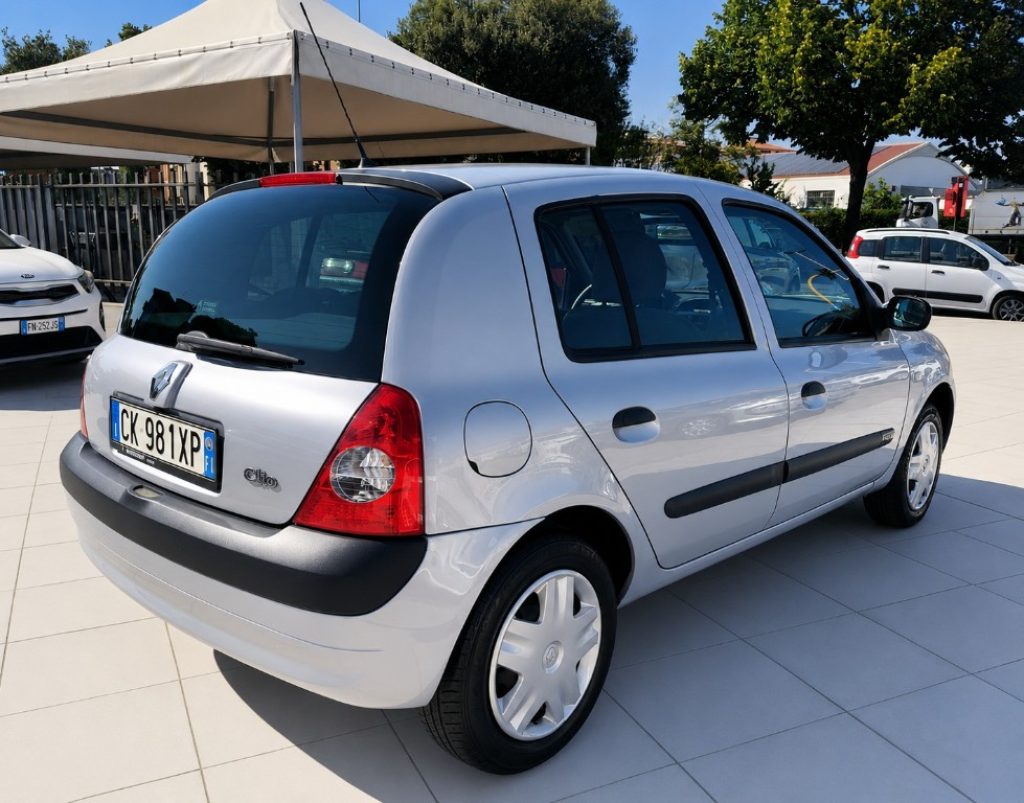 RENAULT Clio 1.2 cat 5 porte Ice Unico Proprietario - 4