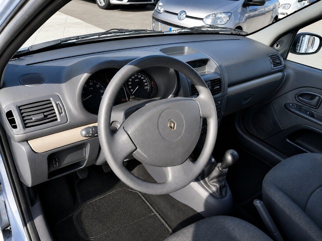 RENAULT Clio 1.2 cat 5 porte Ice Unico Proprietario - 8