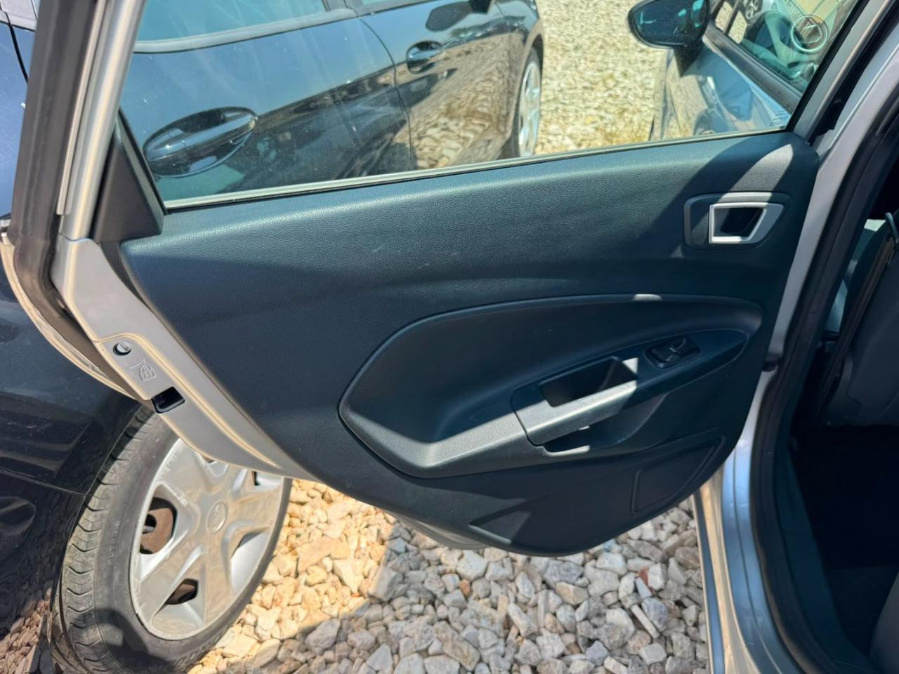 FORD Fiesta Ikon 1.4 5 porte Bz.- GPL - 13
