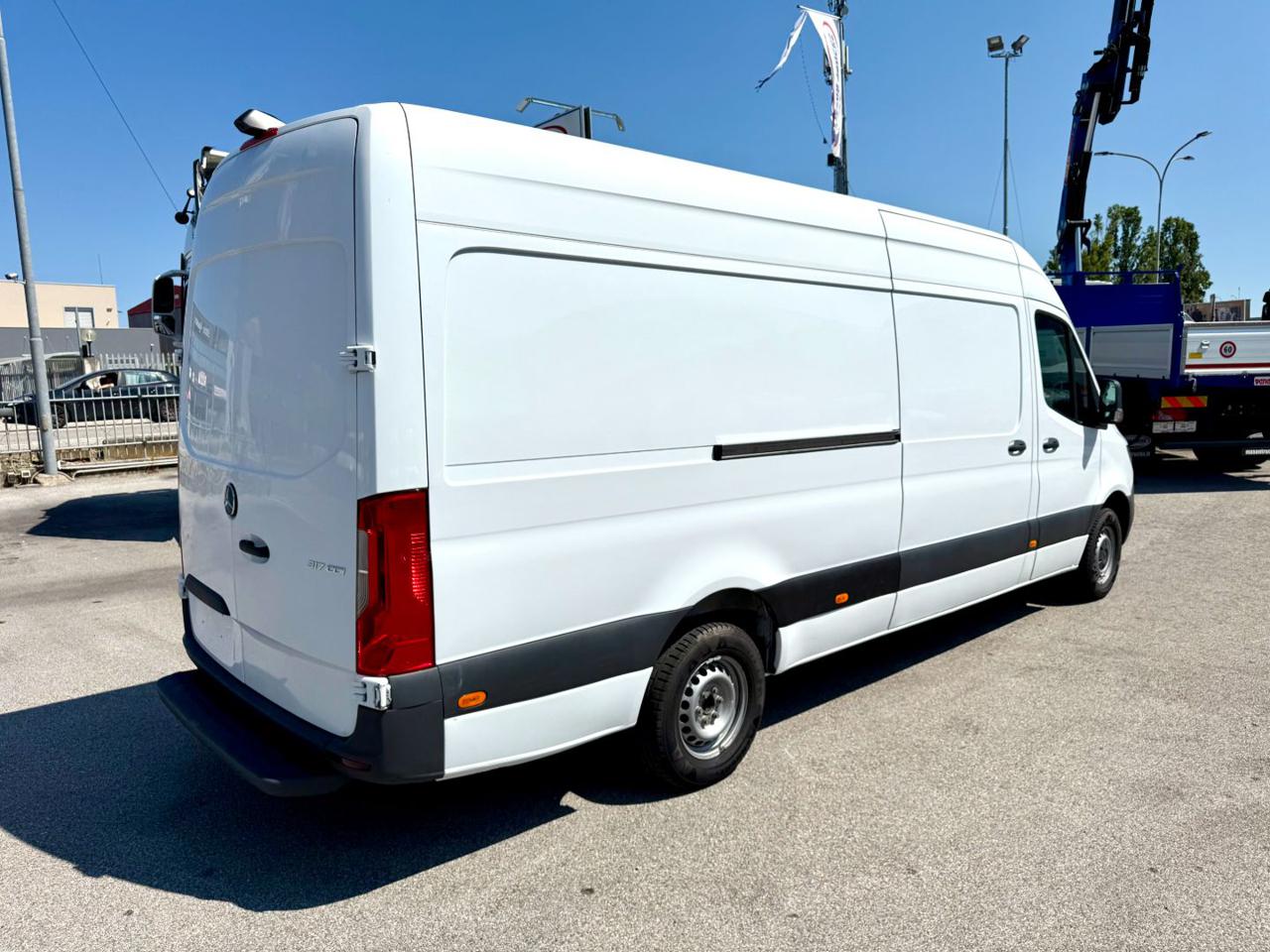 MERCEDES-BENZ SPRINTER  317 CDI - 4