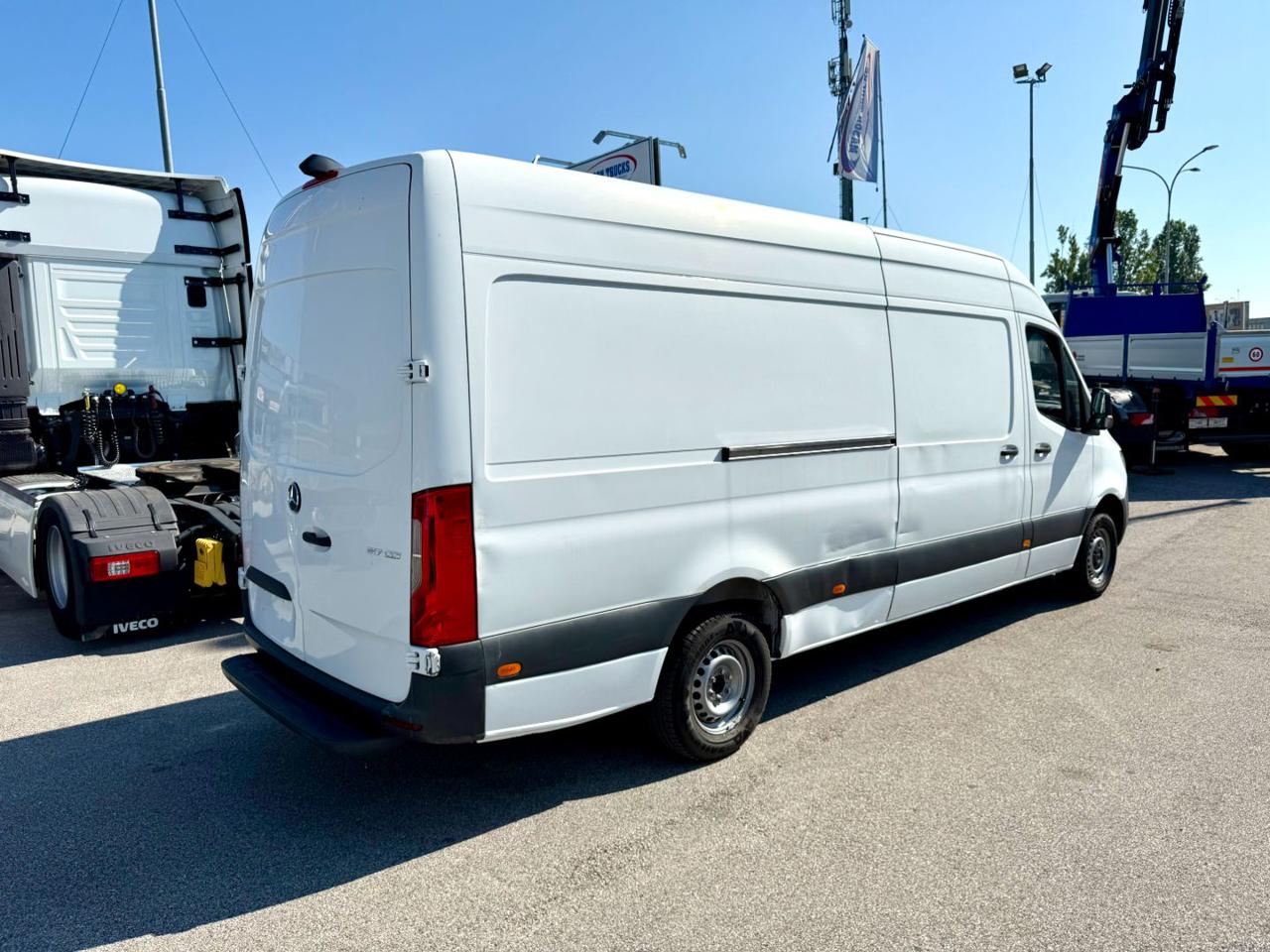 MERCEDES-BENZ SPRINTER  317 CDI - 4